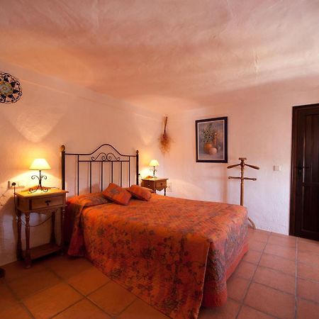 Bed and Breakfast Cortijo La Haza Iznájar Zewnętrze zdjęcie