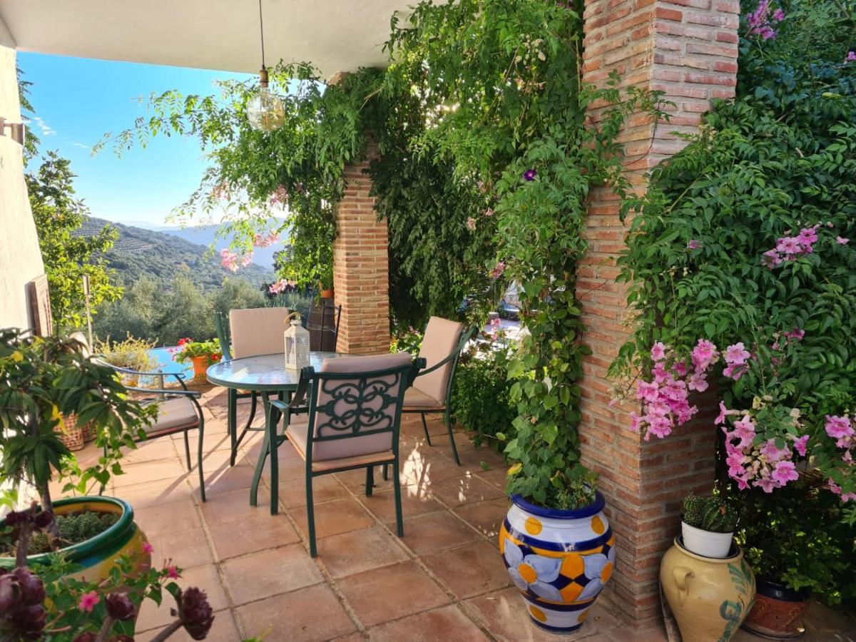 Bed and Breakfast Cortijo La Haza Iznájar Zewnętrze zdjęcie