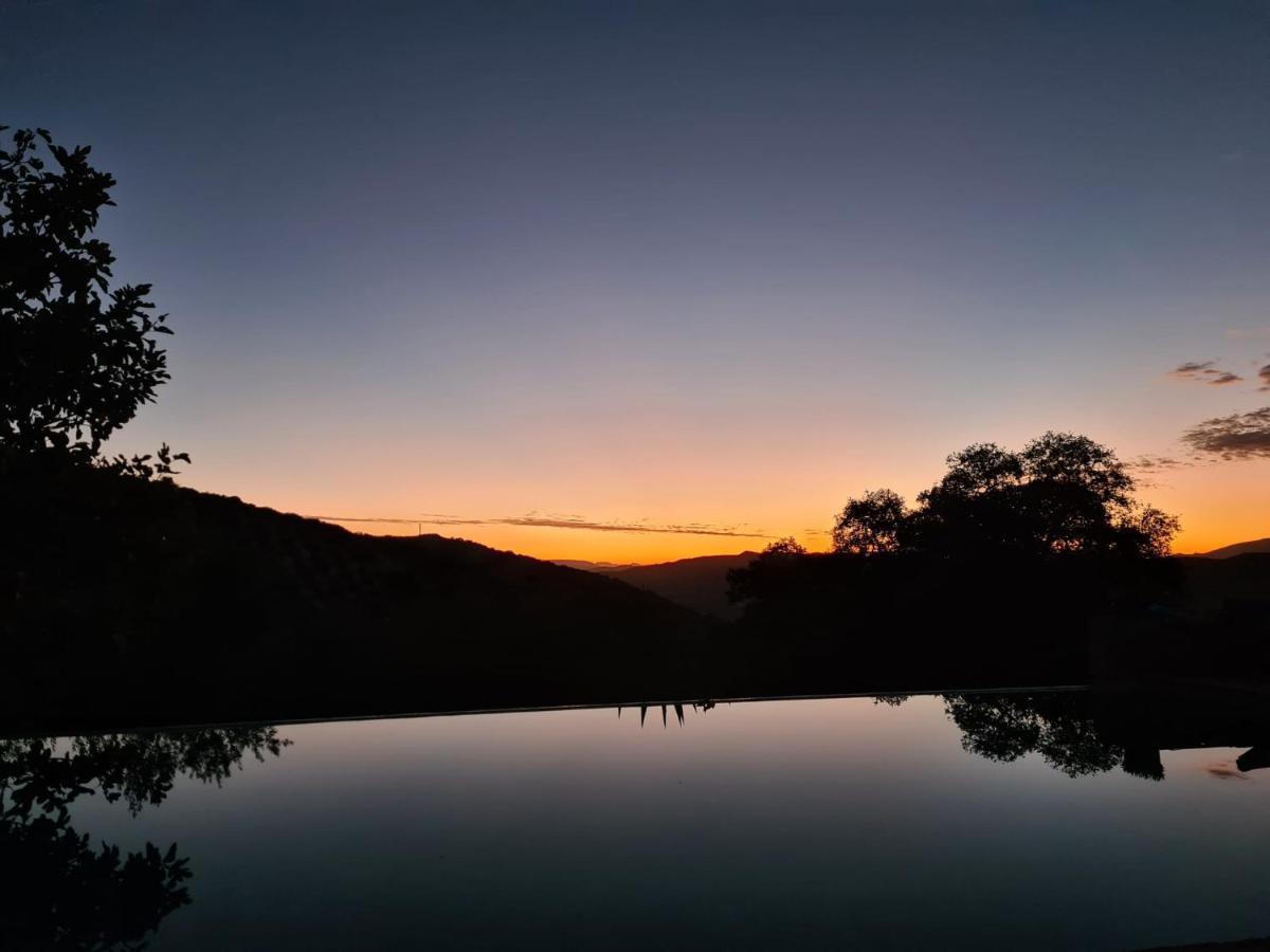 Bed and Breakfast Cortijo La Haza Iznájar Zewnętrze zdjęcie