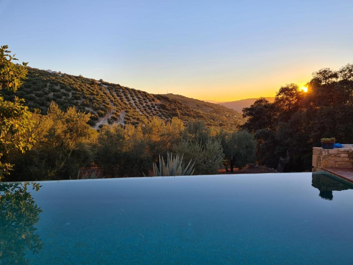 Bed and Breakfast Cortijo La Haza Iznájar Zewnętrze zdjęcie