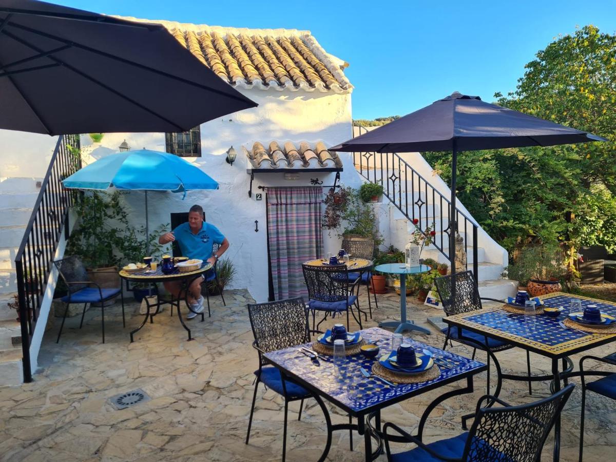 Bed and Breakfast Cortijo La Haza Iznájar Zewnętrze zdjęcie