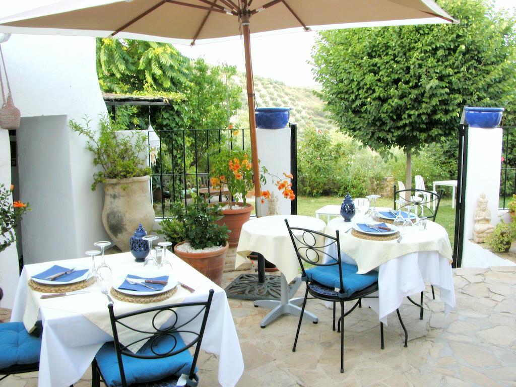 Bed and Breakfast Cortijo La Haza Iznájar Zewnętrze zdjęcie
