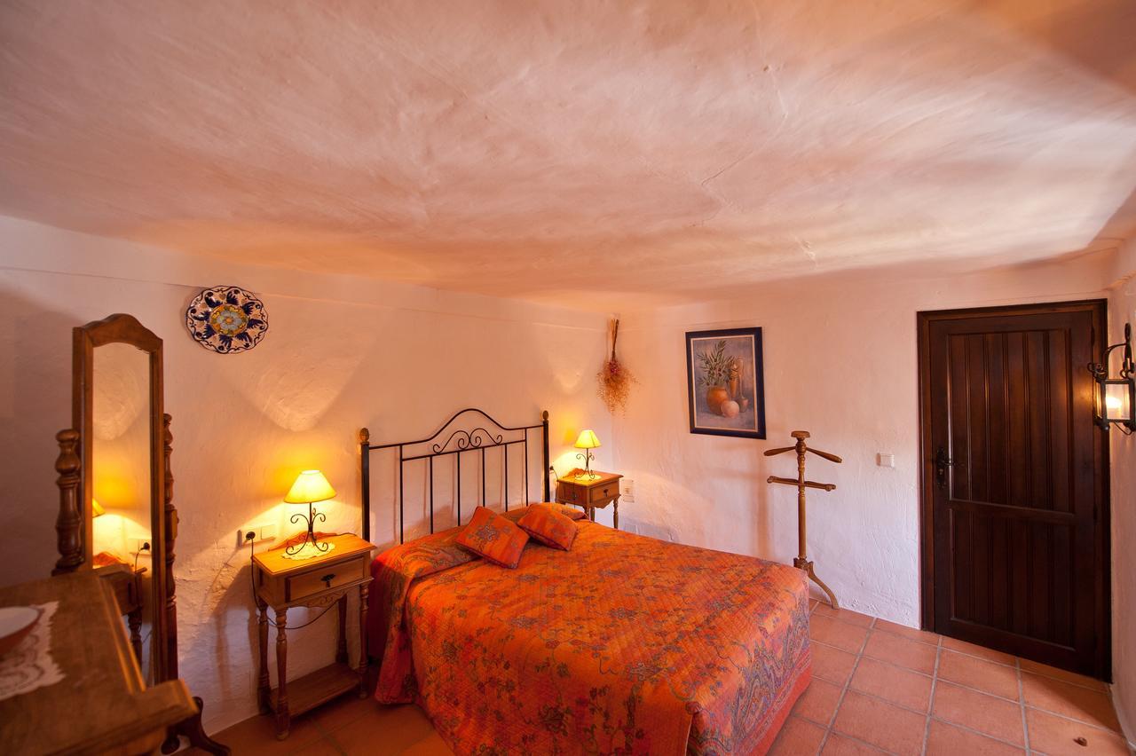 Bed and Breakfast Cortijo La Haza Iznájar Zewnętrze zdjęcie